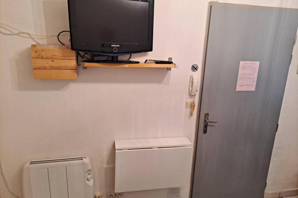Studio A 10 Min A Pied Notre-Dame De La Garde Apartment Marseille Ngoại thất bức ảnh